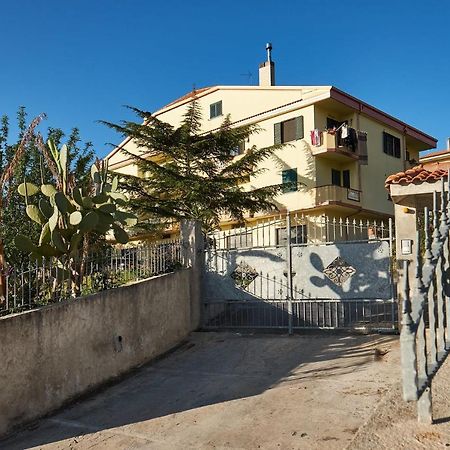 Triparni Bouganville House - Casa Vacanze المظهر الخارجي الصورة