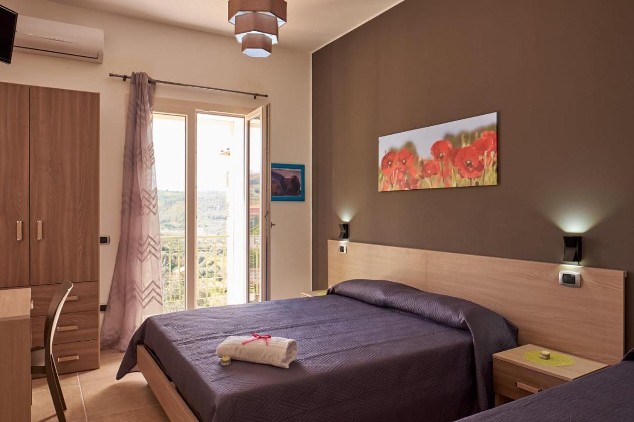 Triparni Bouganville House - Casa Vacanze المظهر الخارجي الصورة